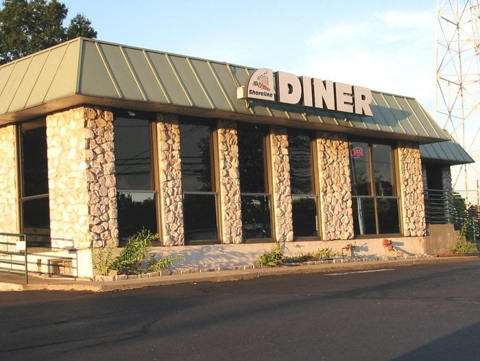 Shoreline Diner & Vegetarian Enclave